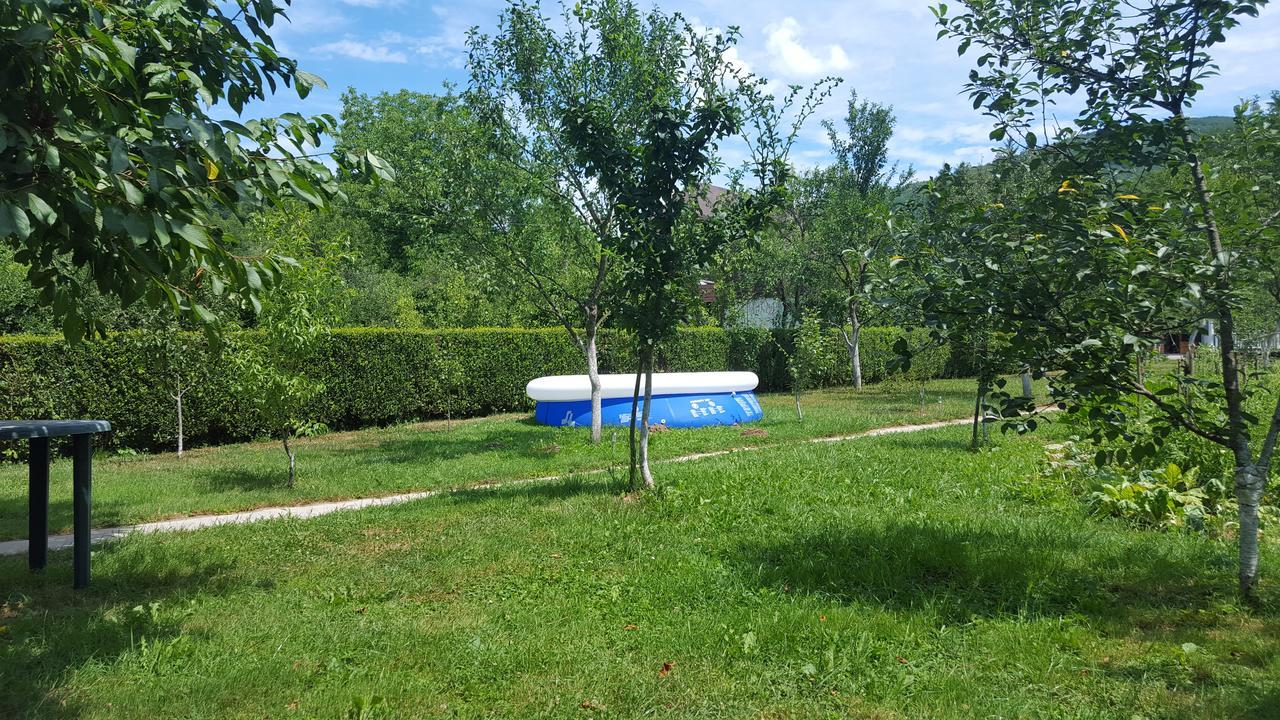 Vacation Home Sajra Kulen Vakuf Exterior foto